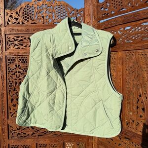 Sage Quilted Cropped Vest